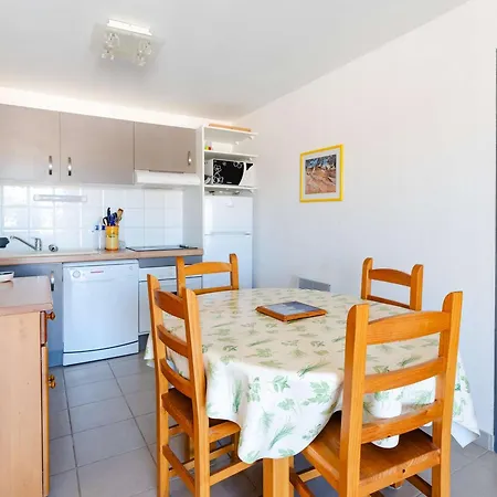 Apartment T3 Avec Ascenseur Et Parking A - Fr-1-409-279 *