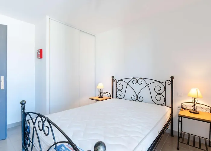 Apartment T3 Avec Ascenseur Et Parking A - Fr-1-409-279 Narbonne